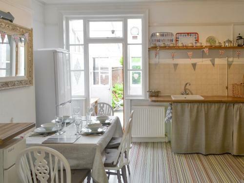 Chatsworth House Flat 1
