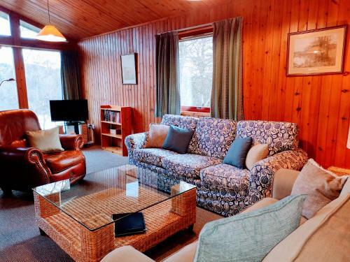 Loch Monzievaird Chalets