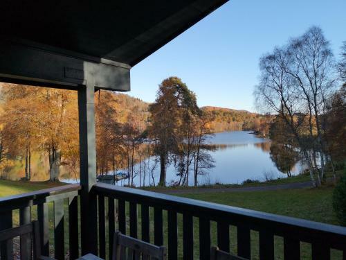 Loch Monzievaird Chalets
