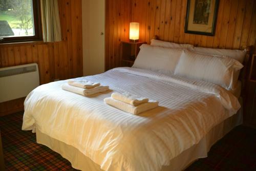 Loch Monzievaird Chalets