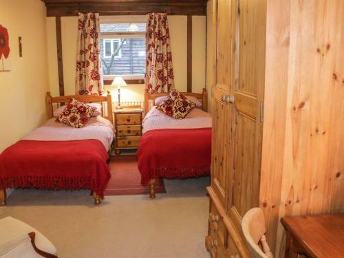 Pinstones Cottage