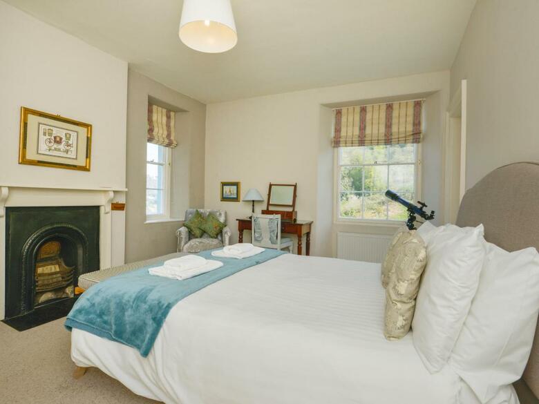 Woodlands, Dartmouth