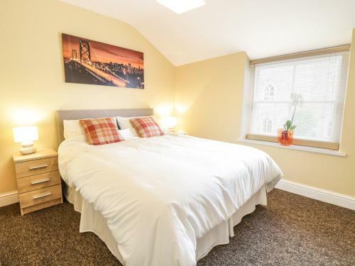 June Cottage, Denbigh