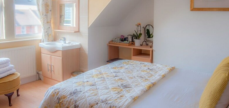 Bed & Breakfast Number Ninety One