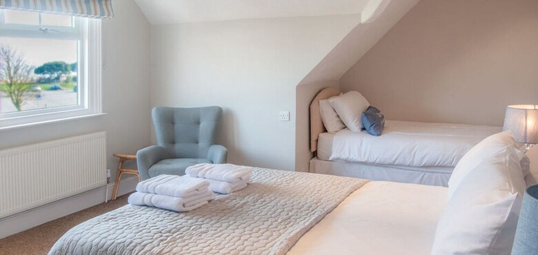 Bed & Breakfast Number Ninety One