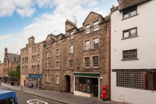 Canongate Apartment