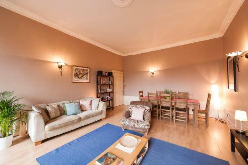 Elder Street Apartment