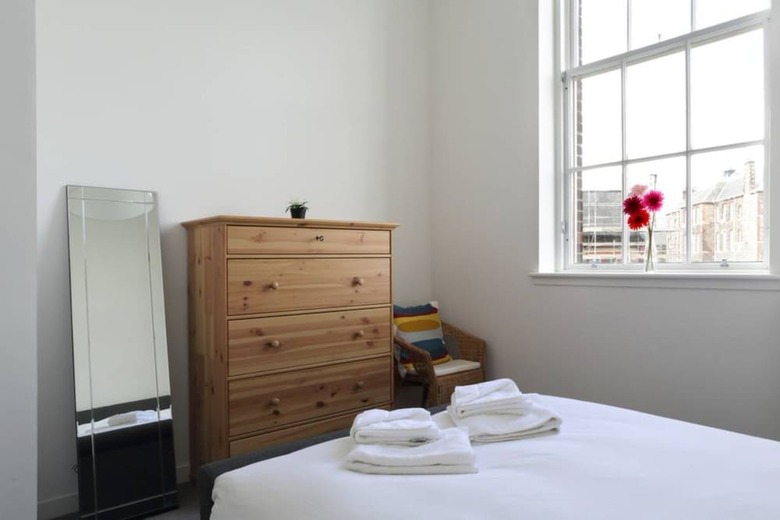 Apartamento Spacious 2 Bedroom Loft In Converted School!