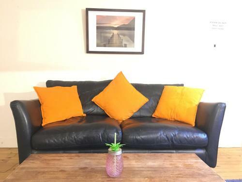 The Cumberland Townhouse Apartment