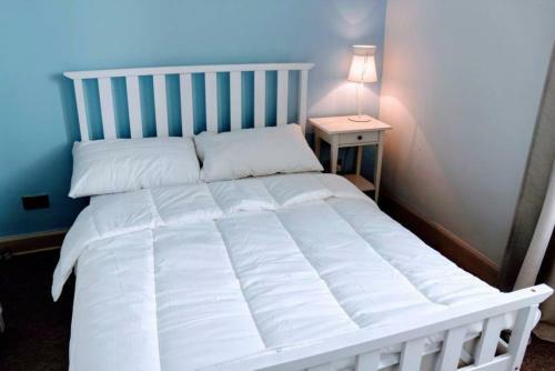 2 Bedroom Central Apartment Sleeps 3