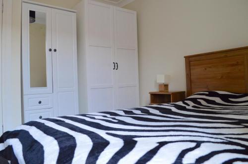 Apartamento 1 Bedroom City Centre Flat Sleeps 2