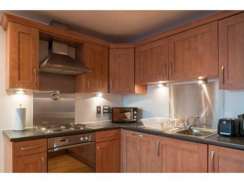 Apartamento Riverside Simplicity: Great Views/secure Parking!