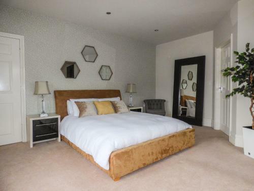 Willow Brook, Glossop