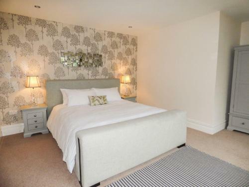 Willow Brook, Glossop