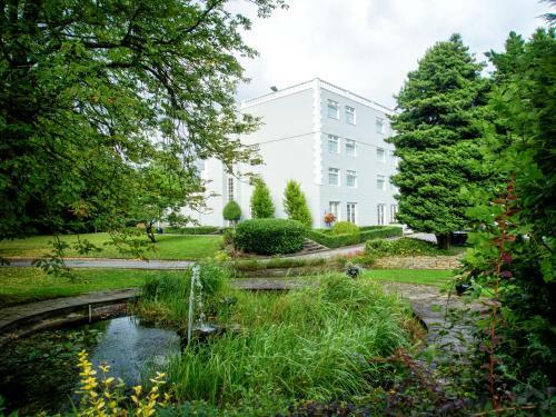 Hallmark Hotel Manchester Airport