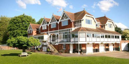 Hotel Leander Club