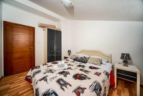 Apartments Markovi?