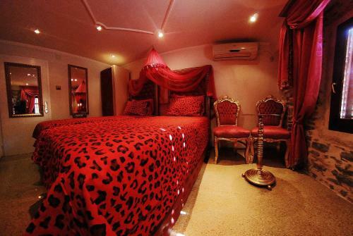 Hostal Vg Three Bedroom Castle