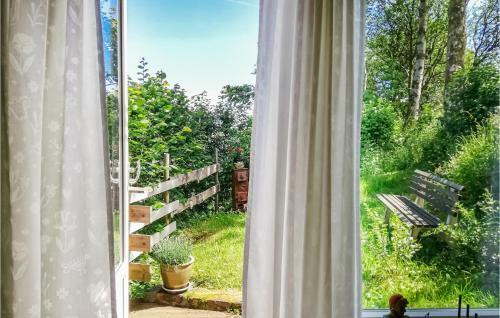 Holiday Home Frekhaug Litlebergen Holsen�y