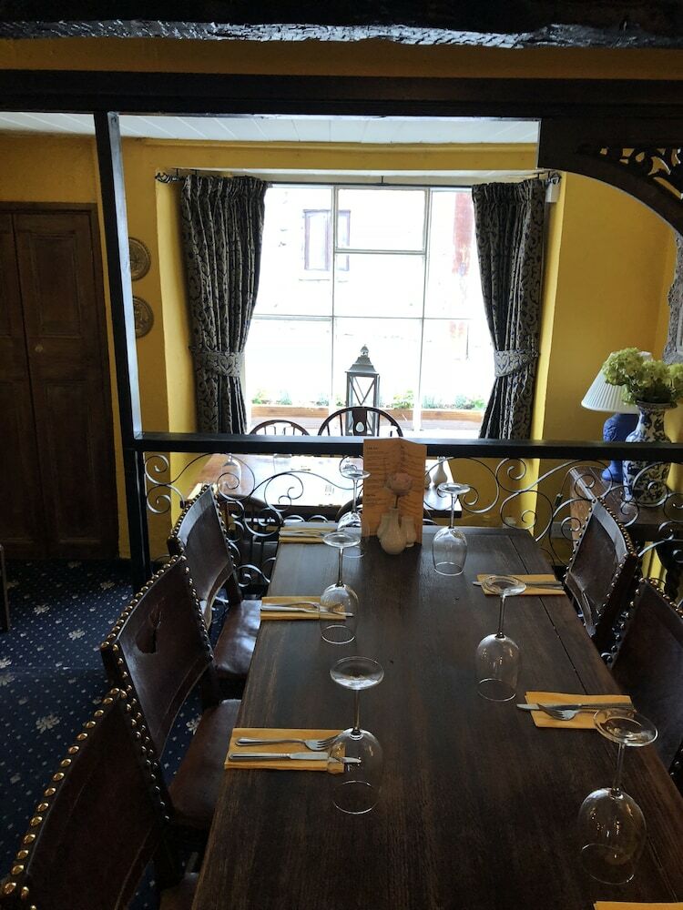 Hostal The Goose And Cuckoo