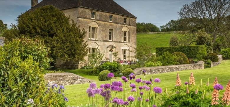 Bed & Breakfast Aylworth Manor