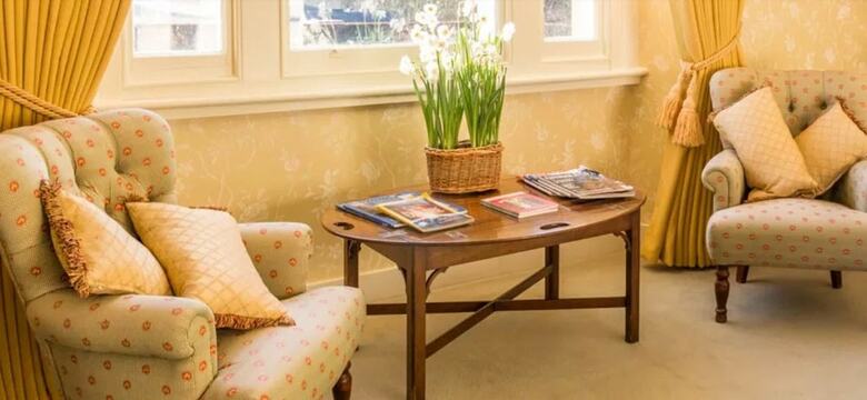 Bed & Breakfast Aylworth Manor