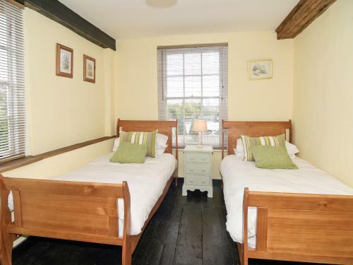 Dovercourt Hall Cottage