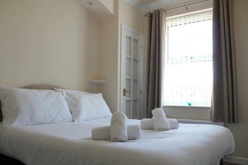 Number 6 Braeside Mews