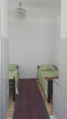 Hostal Guest House Sabauri