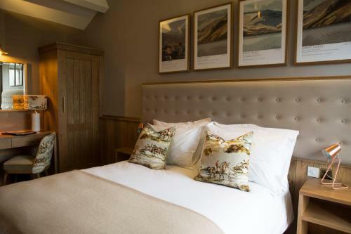 The Queen's Head Hotel