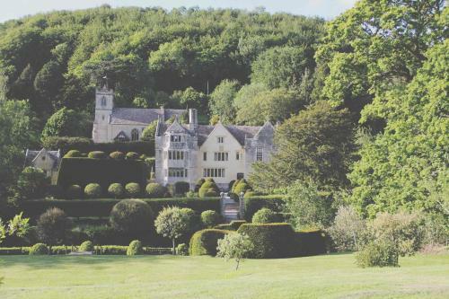 Owlpen Manor Cottages