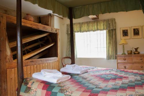 Owlpen Manor Cottages