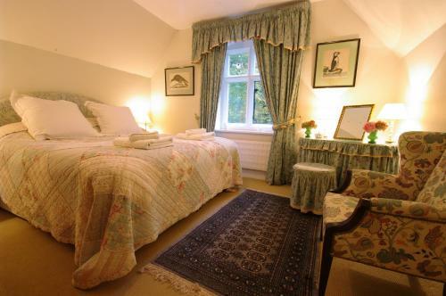 Owlpen Manor Cottages