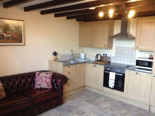 Woodleighton Cottages