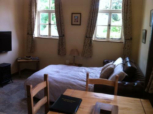 Woodleighton Cottages