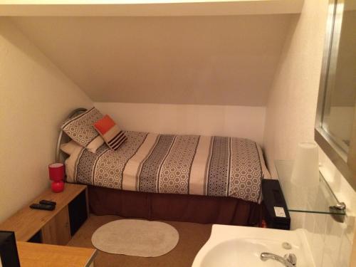Hostal Melrose Guest House