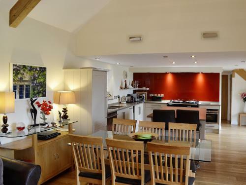 Valley View Cottage