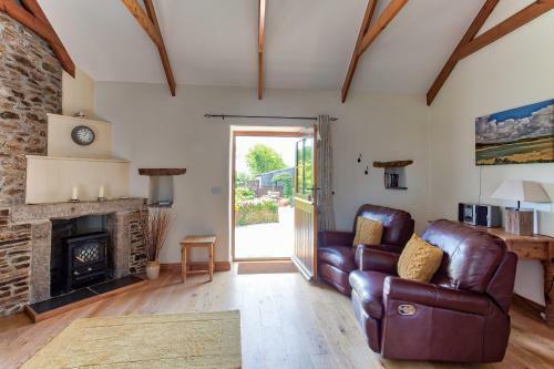Tregolls Farm Cottages