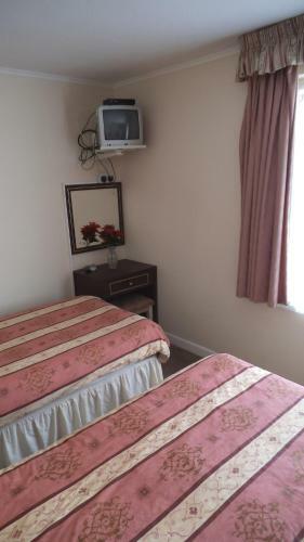 Hostal Thalatta Guest House