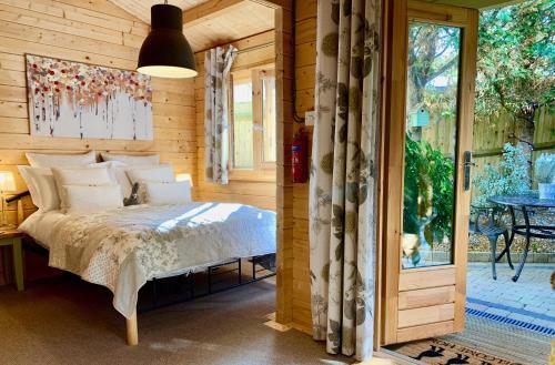 Duck Lodge B&B