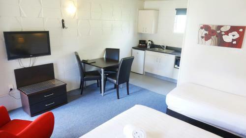 Hilton Motel