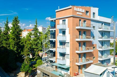Habitat Hotel