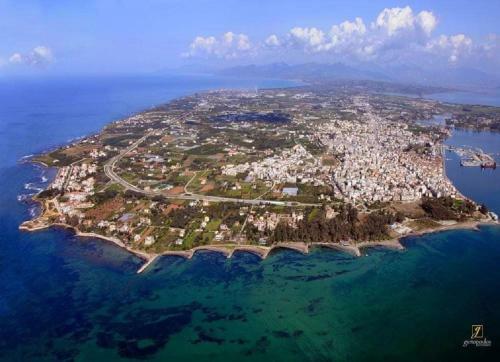 Faros Apartments