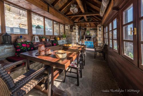 Hostal Argyro Guesthouse
