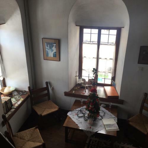 Hostal Alatinos