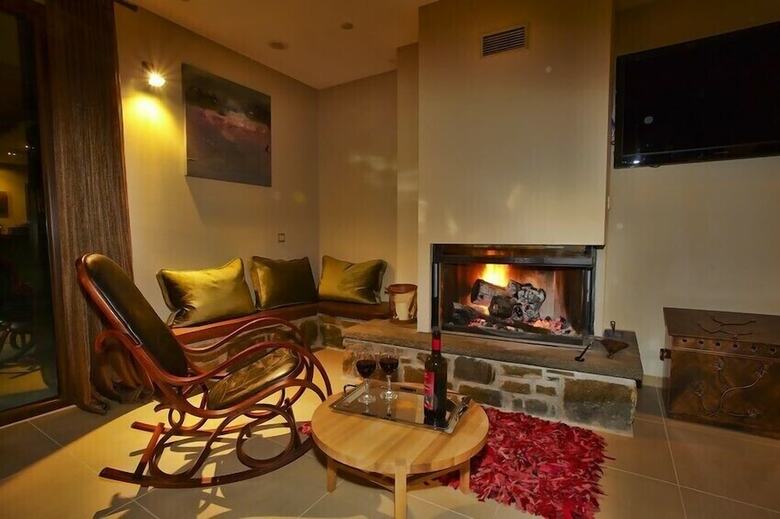 Hotel Anavasi Mountain Resort