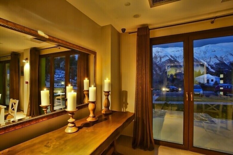 Hotel Anavasi Mountain Resort