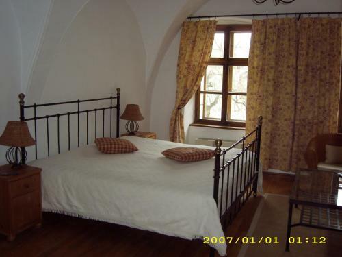 Hostal Casa Cu Cerb