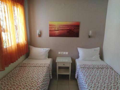 Haris Apartments