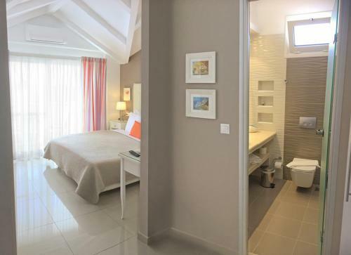 Haris Apartments